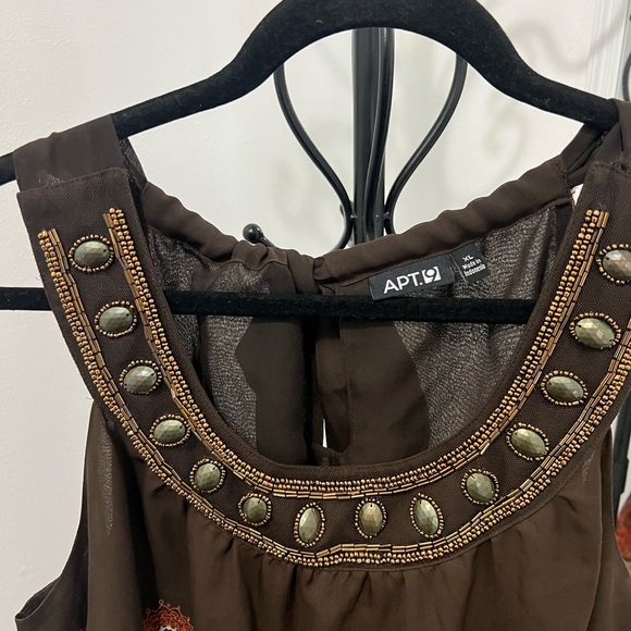 APT.9 Brown and Orange Sleeveless Top. #08 - Picture 3 of 7